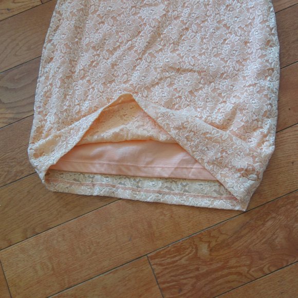 Forever 21 XXI Peach Lace Overlay Cinderella Elegant Cocktail Dress Size Small - Picture 8 of 16